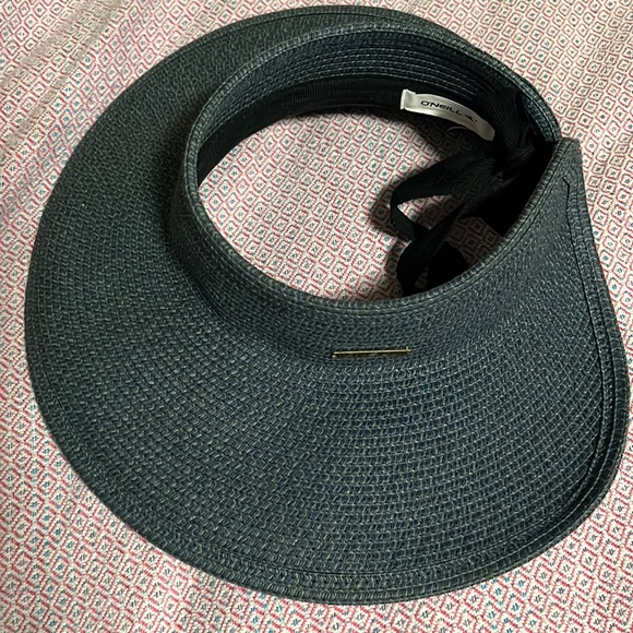 O'Neill Accessories - O’Neill Belize it hat. NWOT - never worn.